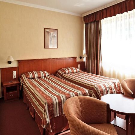 Hotel Central Pécs Eksteriør bilde